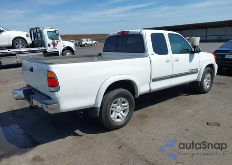 2003 Toyota Tundra Sr5 V8 z USA, uszkodzony, nr VIN 5TBBT44153S411866